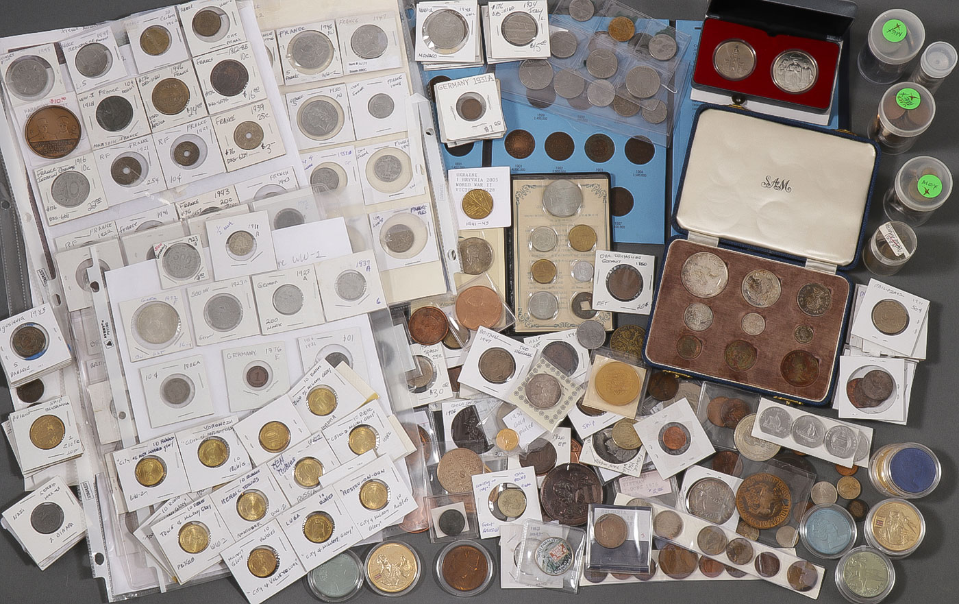 A LOT OF OVER 1800 FOREIGN COINAGE - Image 3 of 3