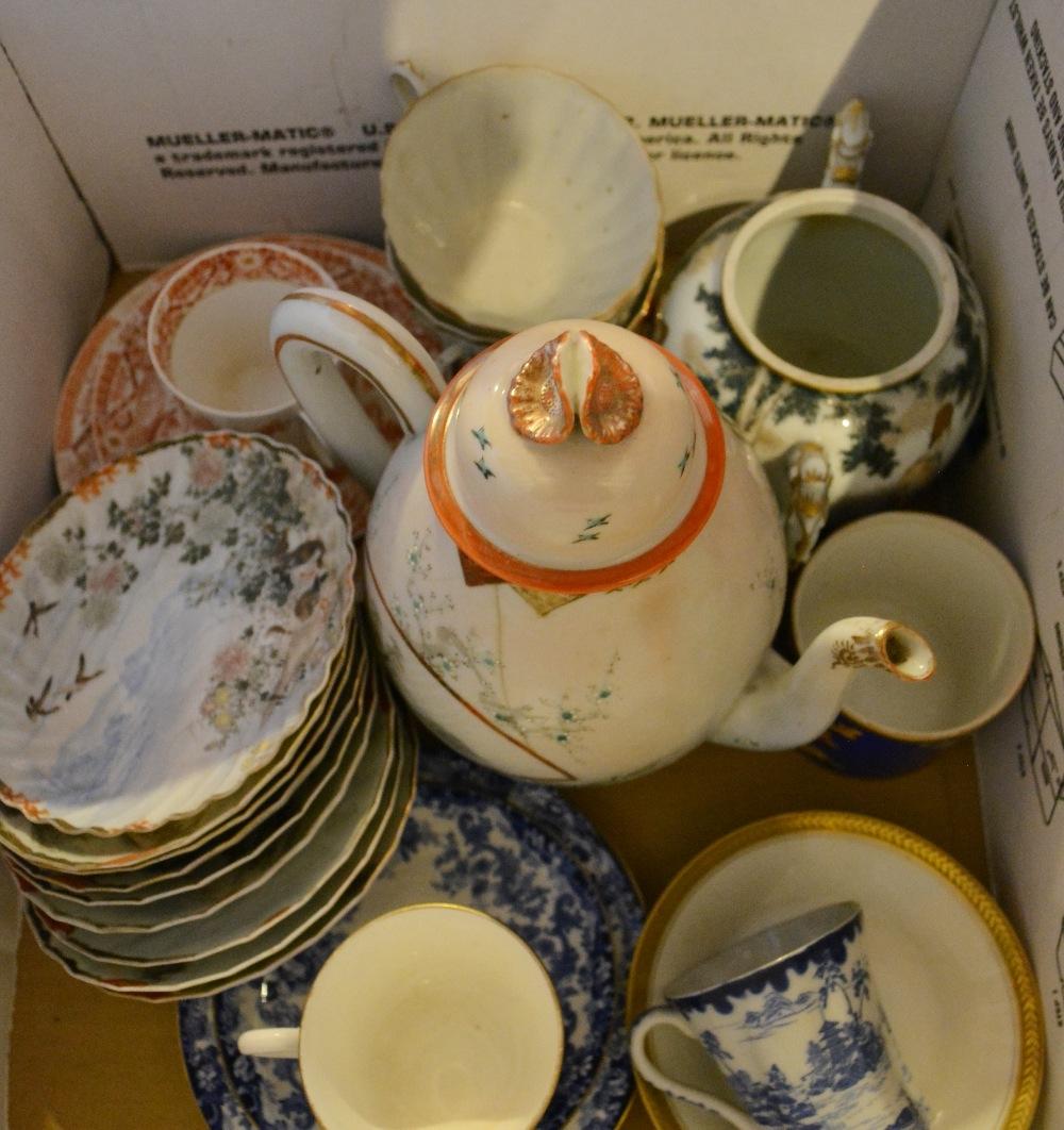 A Tuscan Porcelain Tea Service decorated with Butterflies amongst Foliage together with a collection - Image 3 of 4