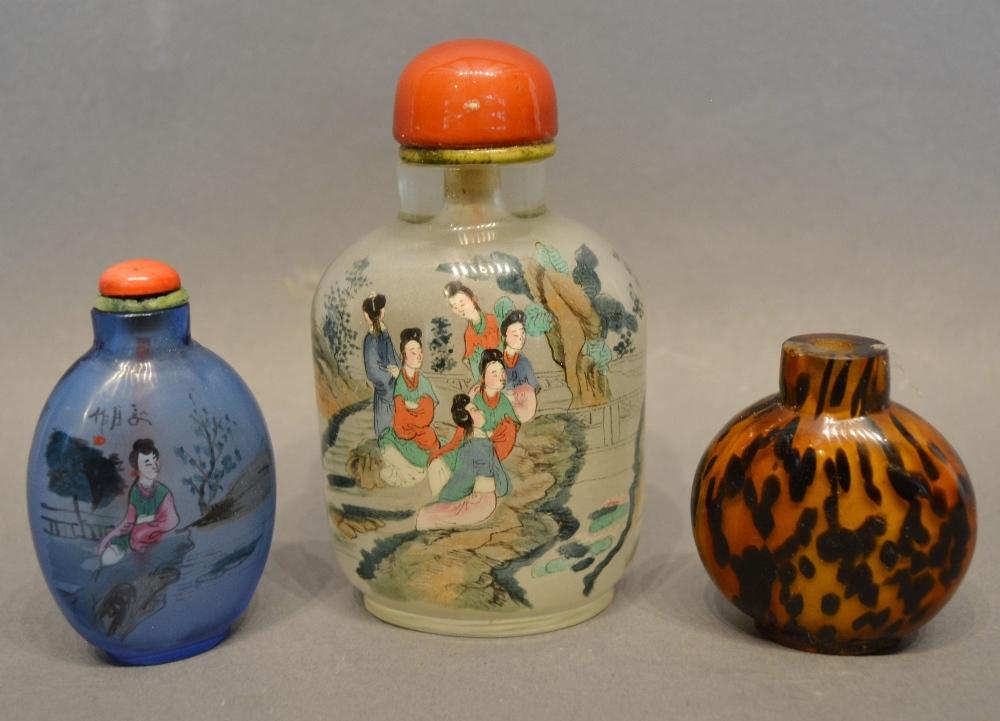 A 19th Century Chinese Large Glass Scent Bottle, hand painted with warriors and figures within a - Image 2 of 2