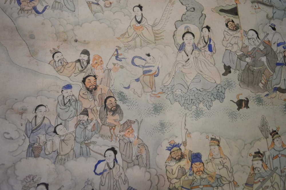 A Late 19th/Early 20th Century Chinese Scroll, hand painted with figures, 104 x 58cm - Image 3 of 3