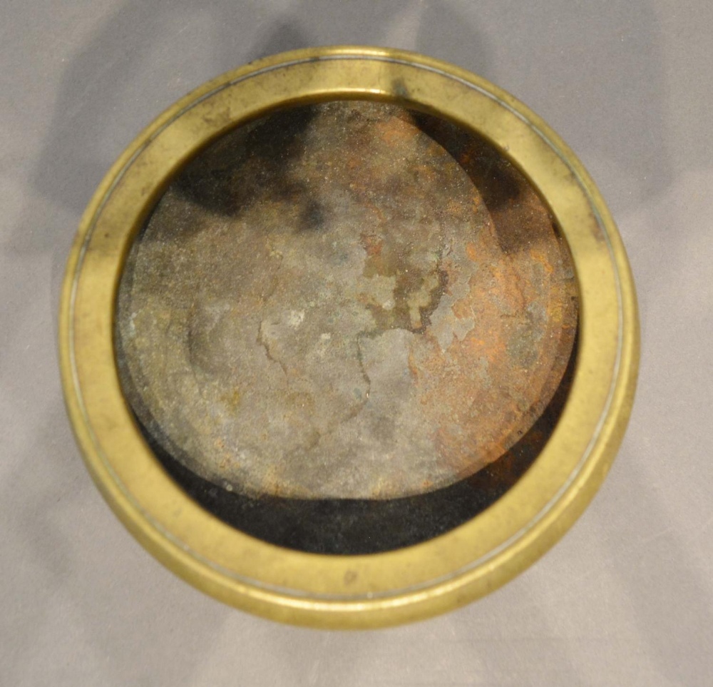 An 18th Century Chinese Bronze Censer, 13cm diameter - Image 3 of 3