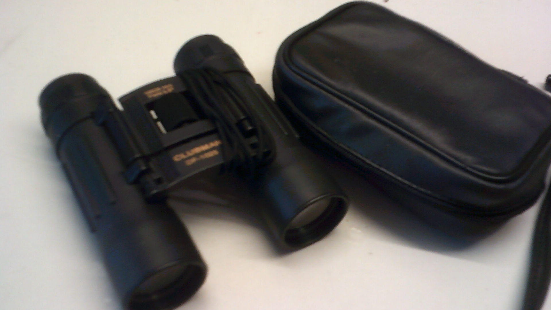 Binoculars-Rubberised Clubman field Binoculars-DF1025, 10x 25mm in case