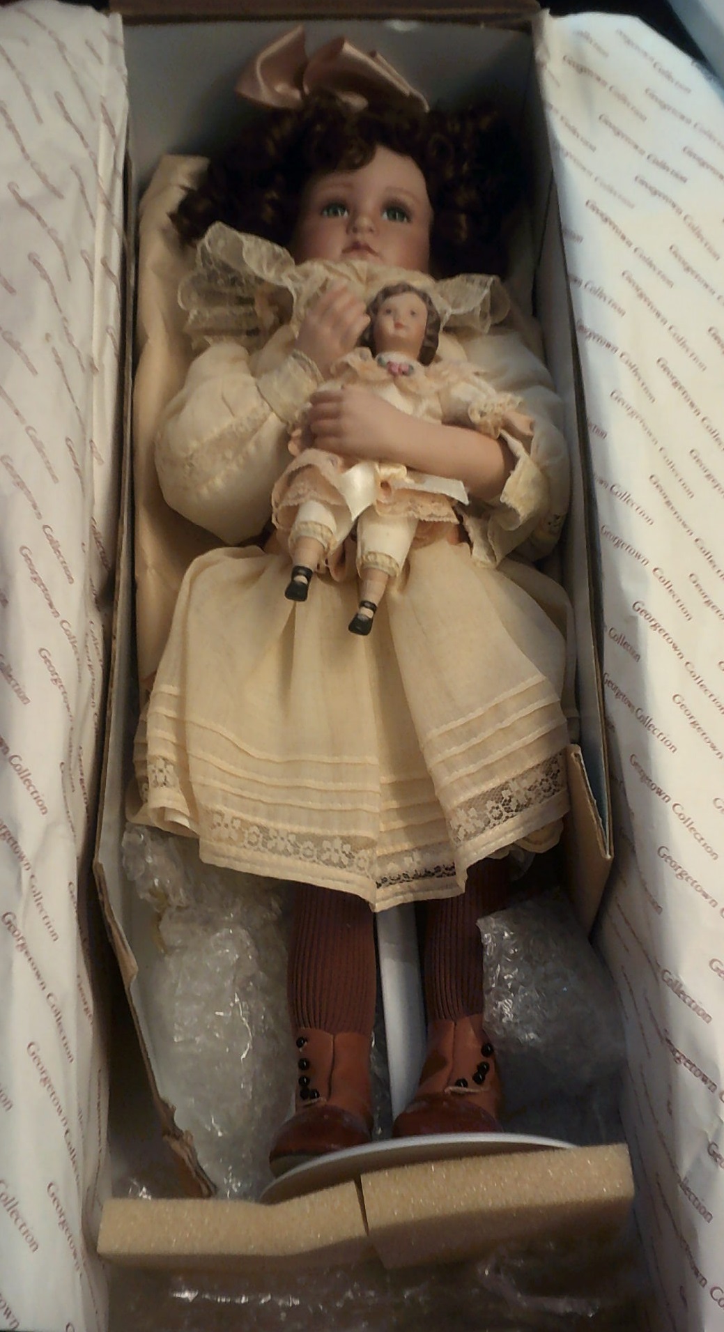Vintage Collectable Doll-Georgetown Collection 'Sophie' by Pamela Phillips, a limited edition serial - Image 2 of 2