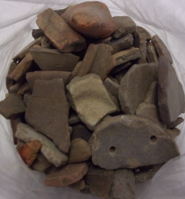 Roman and Medieval pottery shards, a large quantity in a bag. A good mixed lot with some glazed - Image 2 of 2