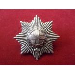 Coldstream Guards Warrant Officer or Staff Sergeants Puggaree Cap Badge: 1902 (White-metal) lugs,