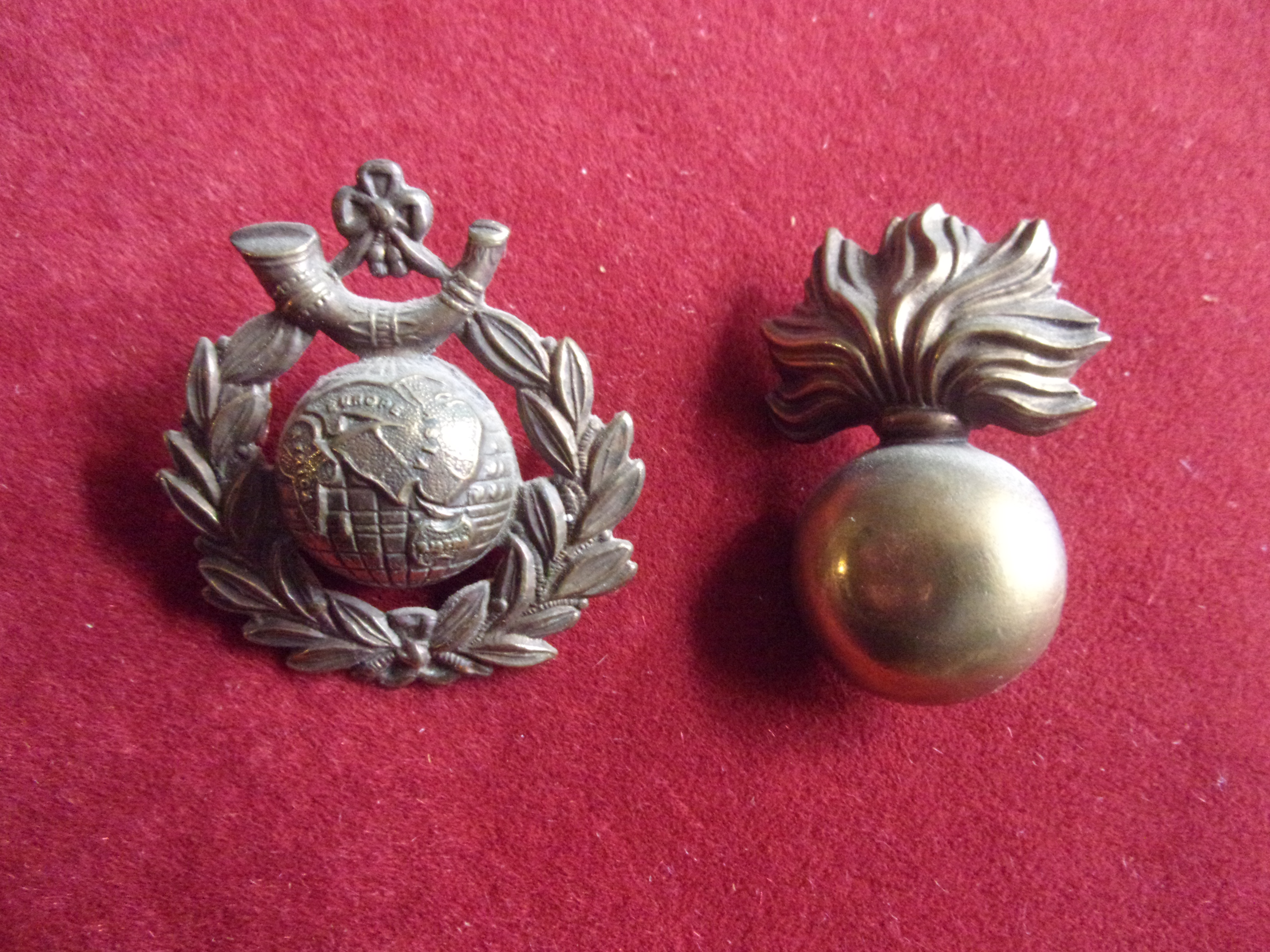 Royal Marine Light Infantry Cap Badge (Gilding-metal) and Royal Marine Artillery Cap Badge. K&K: