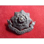 5th (Cyclist) Battalion, The Yorkshire Regiment WWI Cap Badge (Blackened-brass), slider. K&K: 1861