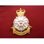 Yorkshire Brigade Officers EIIR Cap Badge (Silvered and gilt), two lugs. Issued between 1958-1970.