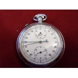 Stop-Watch - Heuer Stop Watch - case no.243776 watch No.235373, Military use, back 6 GPO BAU 49.