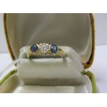 VINTAGE 18ct YELLOW GOLD 3 STONE SAPPHIRE & DIAMOND RING, central diamond approx 0.4ct, set with