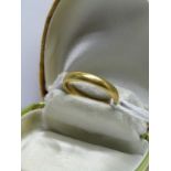 22ct GOLD WEDDING BAND; 5.4 grms size N/O