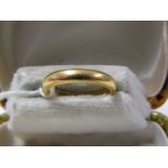 22ct GOLD WEDDING BAND, weighing approx. 3.2 grams