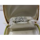 18ct YELLOW GOLD 3 STONE DIAMOND RING, 3 well matched brilliant cut diamonds, totalling approx 2cts