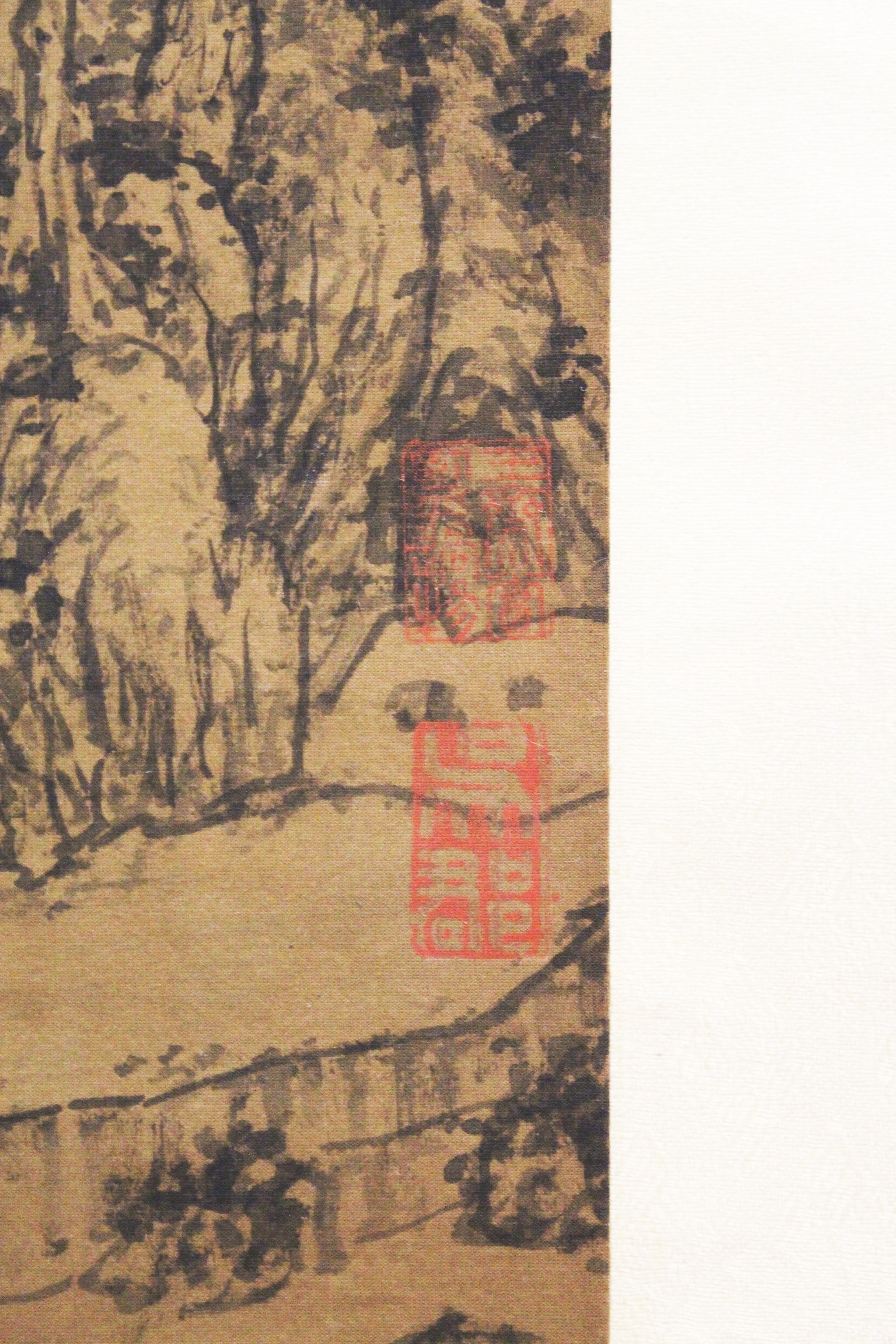 ANOTHER CHINESE HANGING SILK SCROLL PICTURE, depicting a hut beneath pine and before a towering - Image 5 of 5