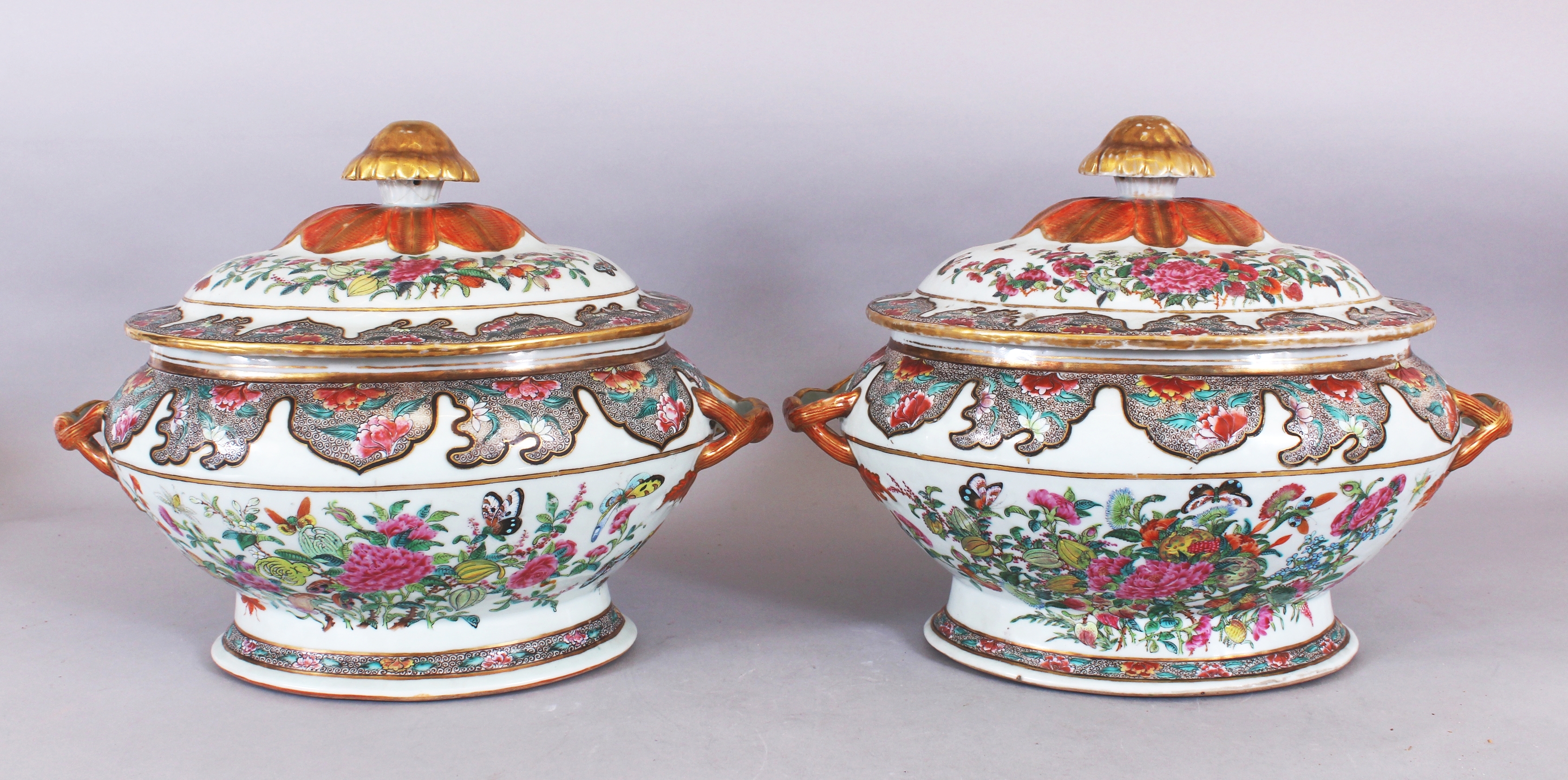 A GOOD PAIR OF EARLY/MID 19TH CENTURY CHINESE CANTON FAMILLE ROSE PORCELAIN TUREENS & COVERS, the
