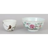 A SMALL 19TH CENTURY CHINESE FAMILLE ROSE PORCELAIN BOWL, the base with a hallmark in iron-red, 4.