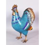 A GOOD UNUSUAL LARGE EARLY/MID 20TH CENTURY CHINESE CLOISONNE MODEL OF A COCKEREL, with vividly