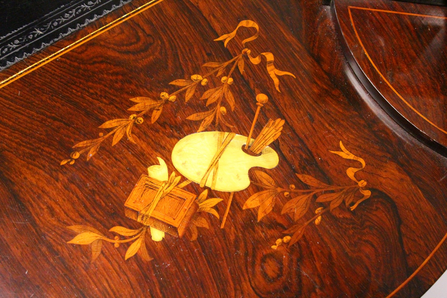 A 19TH CENTURY FRENCH LADIES' ROSEWOOD AND MARQUETRY KIDNEY SHAPE WRITING DESK, the upper section - Image 3 of 8