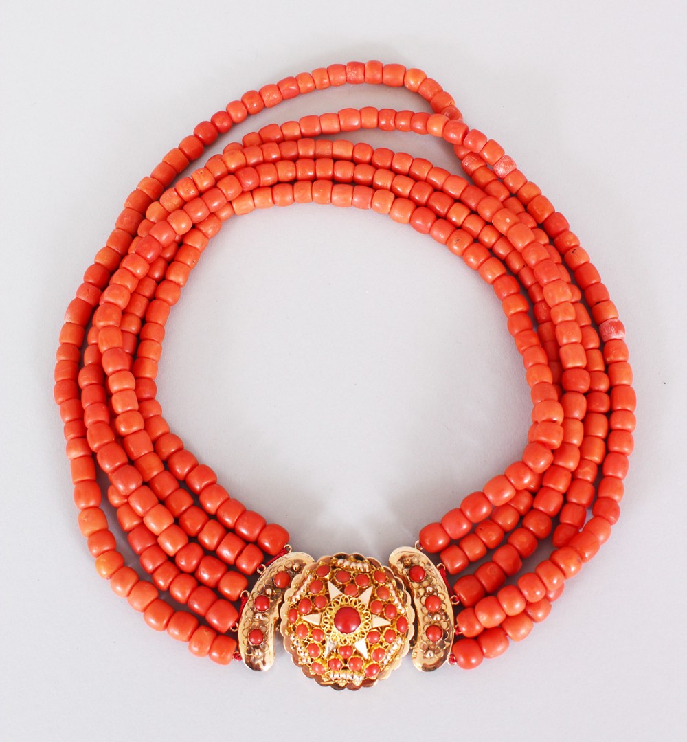 A GOOD FIVE ROW CORAL NECKLACE with 18ct gold clasp. - Image 3 of 3