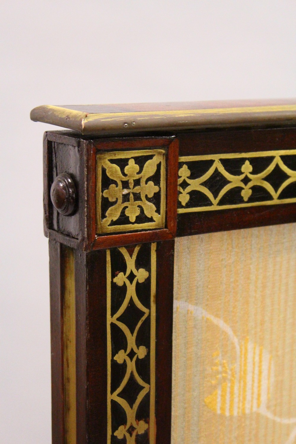 A REGENCY MAHOGANY AND BRASS INLAID FIRE SCREEN with upholstered panel on curving legs. 3ft 8.5ins - Image 2 of 4