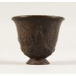 A SMALL CHINESE BRONZE CUP. 4.5cms diameter.