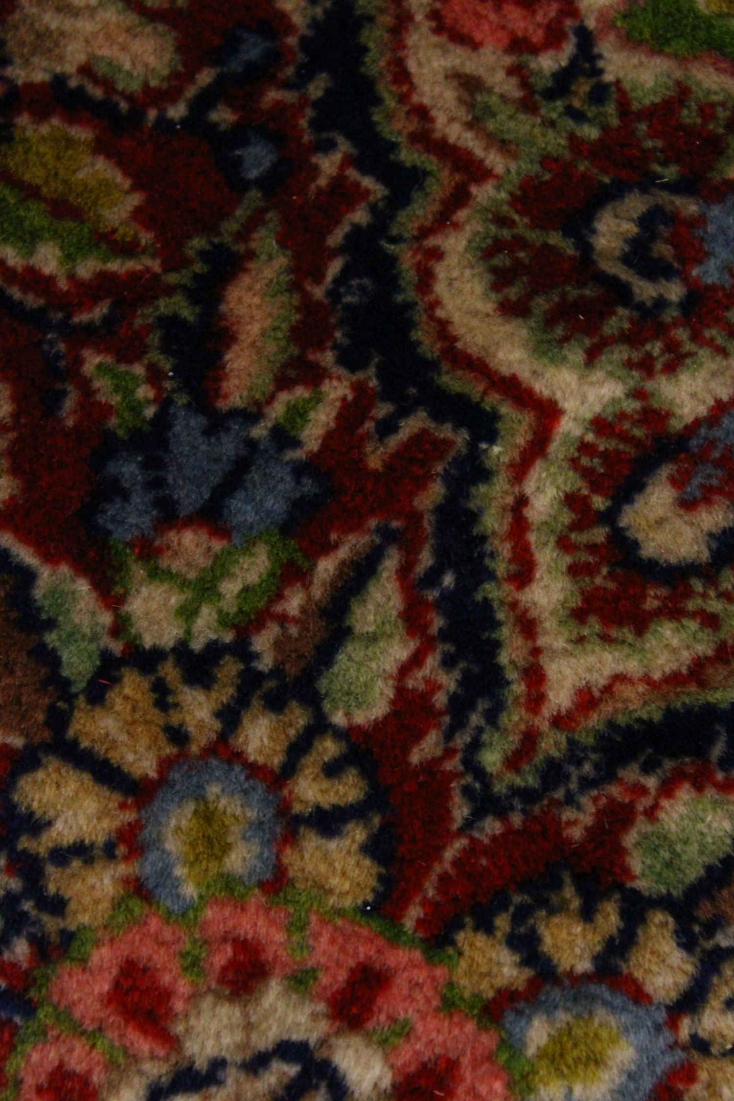 A GOOD LARGE PERSIAN CARPET, deep blue ground, with all-over stylised floral decoration - Image 3 of 5