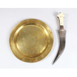 AN 18TH-19TH CENTURY INDIAN GOLD INLAID TIGER TOOTH SHAPE IVORY HANDLE DAGGER, 28cm long, and a