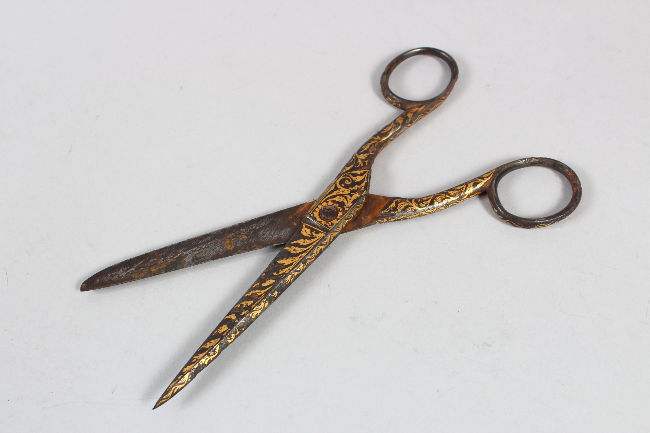 THREE PAIRS OF 19TH CENTURY OTTOMAN SILVER AND GOLD INLAID SCISSORS. - Image 3 of 5