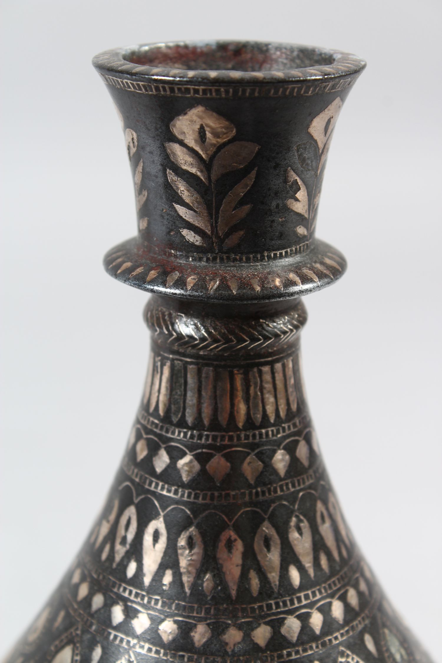 TWO EARLY 19TH CENTURY INDIAN BIDRI SILVER INLAID HUQQA BOTTLES, 20cm high. - Image 5 of 9
