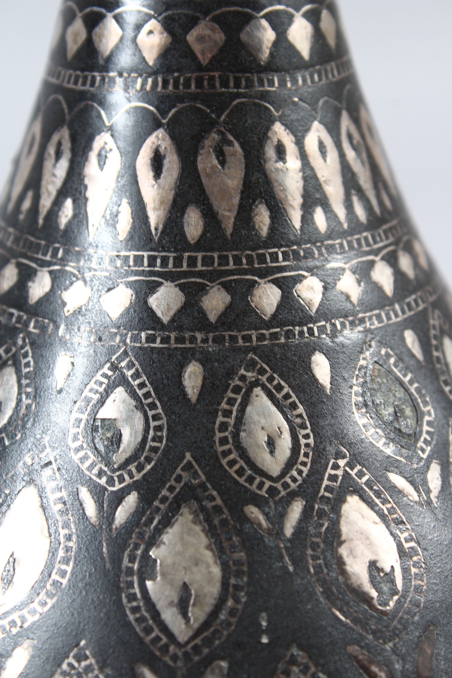 TWO EARLY 19TH CENTURY INDIAN BIDRI SILVER INLAID HUQQA BOTTLES, 20cm high. - Image 7 of 9