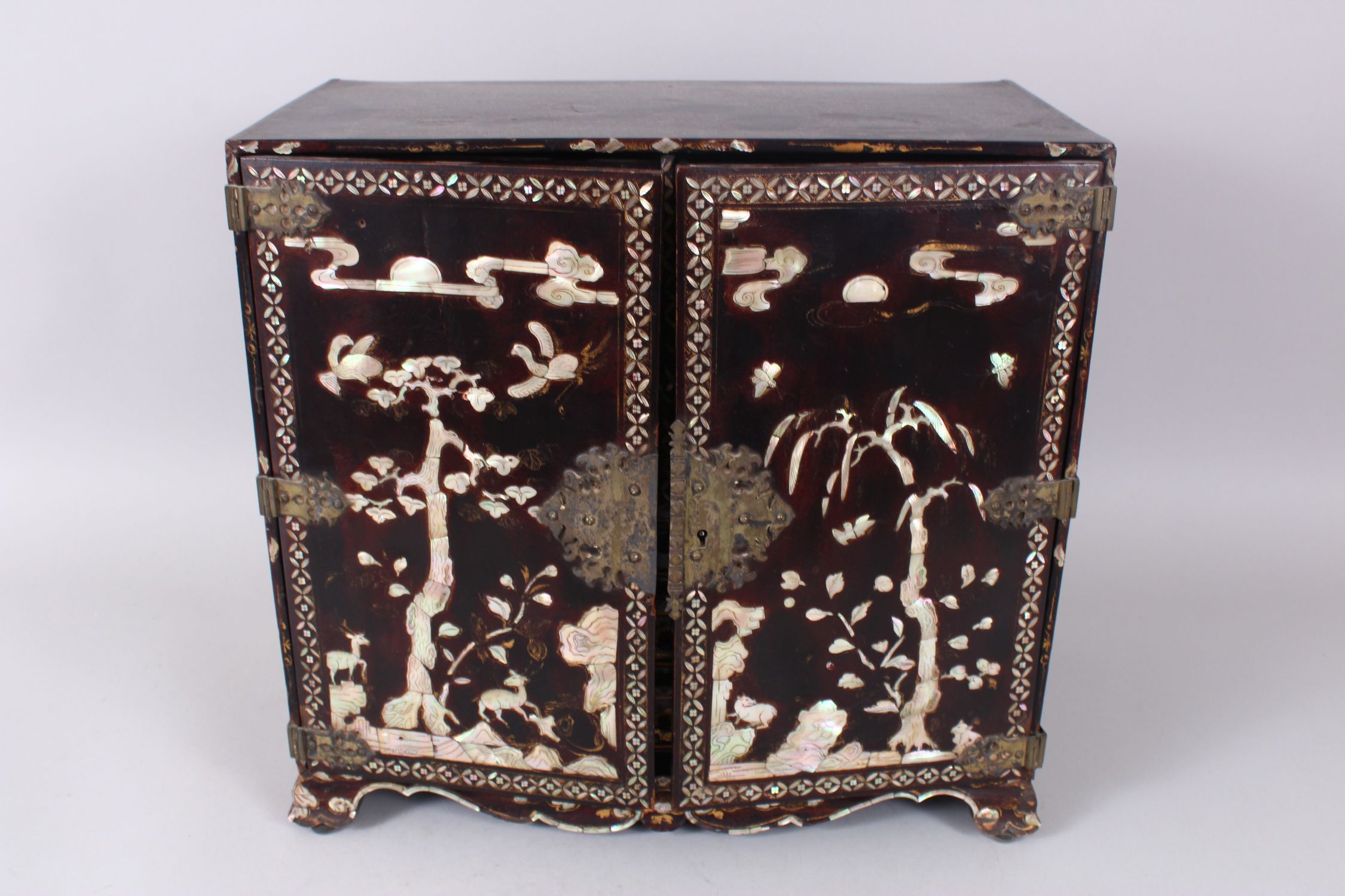 19TH CENTURY CHINESE LACQUER AND MOTHER OF PEARL TABLE CABINET, the double panelled doors open to - Image 2 of 8