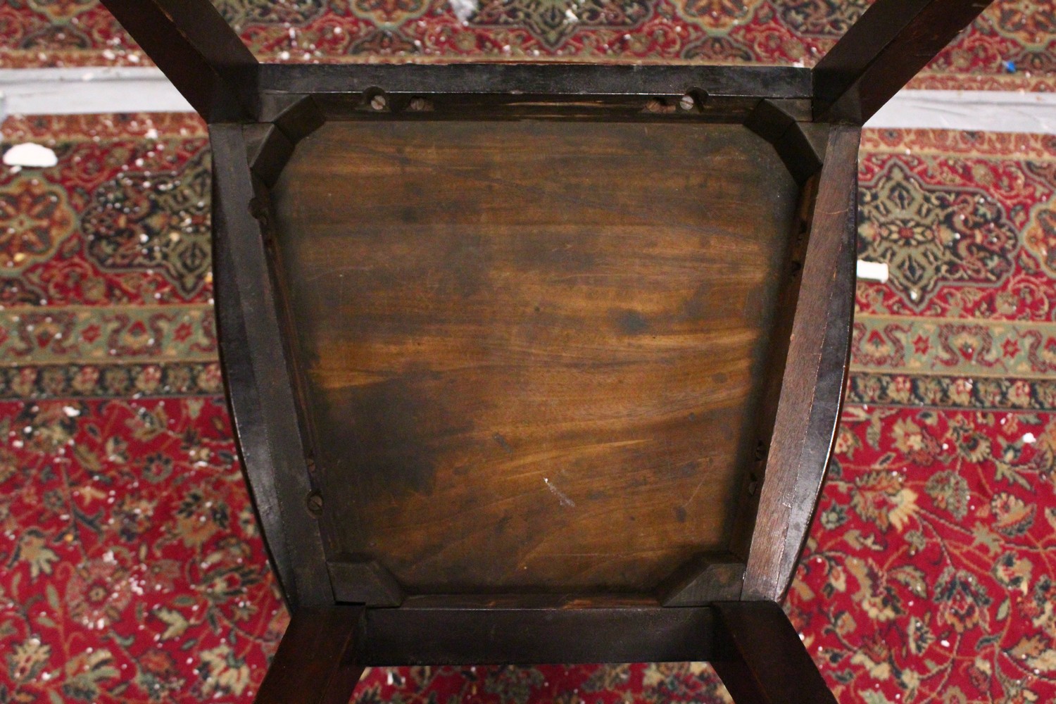 A GOOD PAIR OF REGENCY MAHOGANY HALL CHAIRS, the oval backs painted with a family crest, with - Image 6 of 6