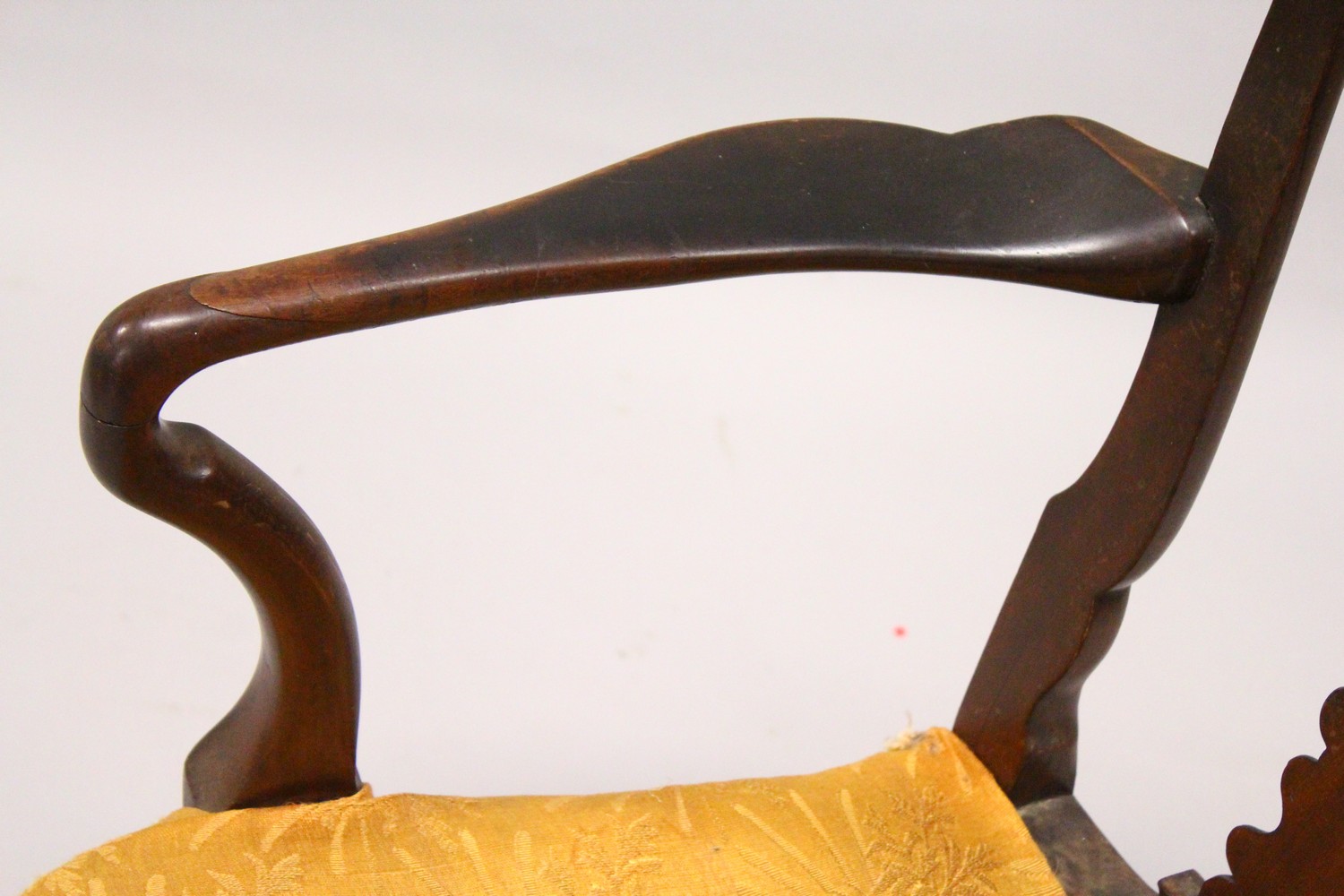 A GEORGE II/III MAHOGANY ARMCHAIR, with curving top rail, vase shaped splat, overstuffed seat on - Image 2 of 6
