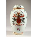 A SAMSON OF PARIS ARMORIAL JAR AND COVER. 8ins high.