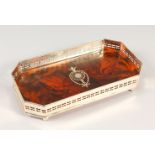 A FAUX TORTOISESHELL AND PLATED TRAY. 11ins long.