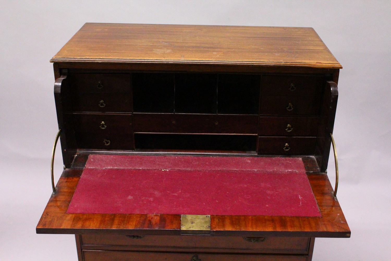 A GEORGE III MAHOGANY SECRETAIRE CHEST, the secretaire drawer fitted with small drawers, over four - Image 3 of 7