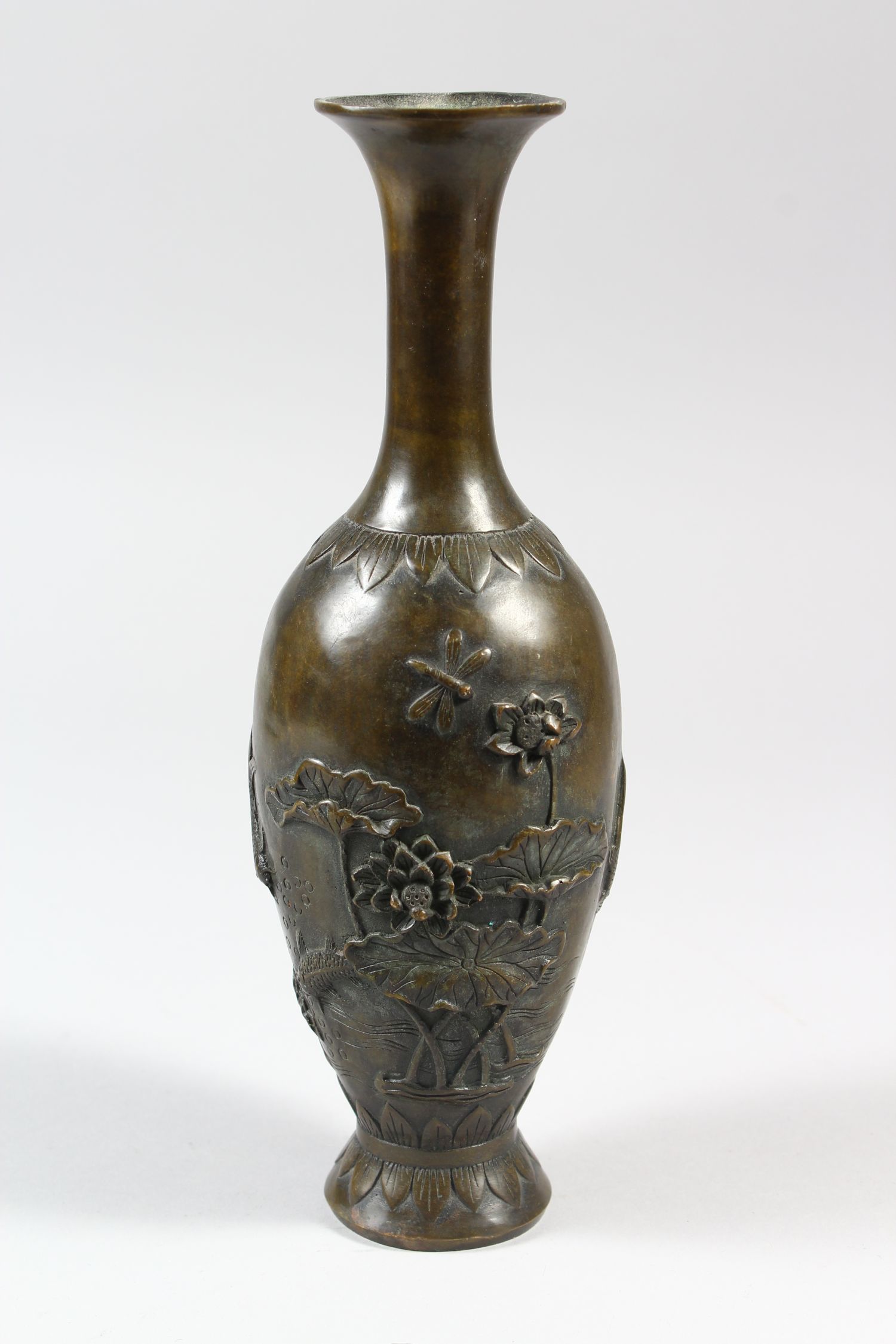 A SLENDER CHINESE BRONZE BOTTLE SHAPED PORCELAIN VASE, with scenes of koi carp, dragonflies - Image 3 of 8