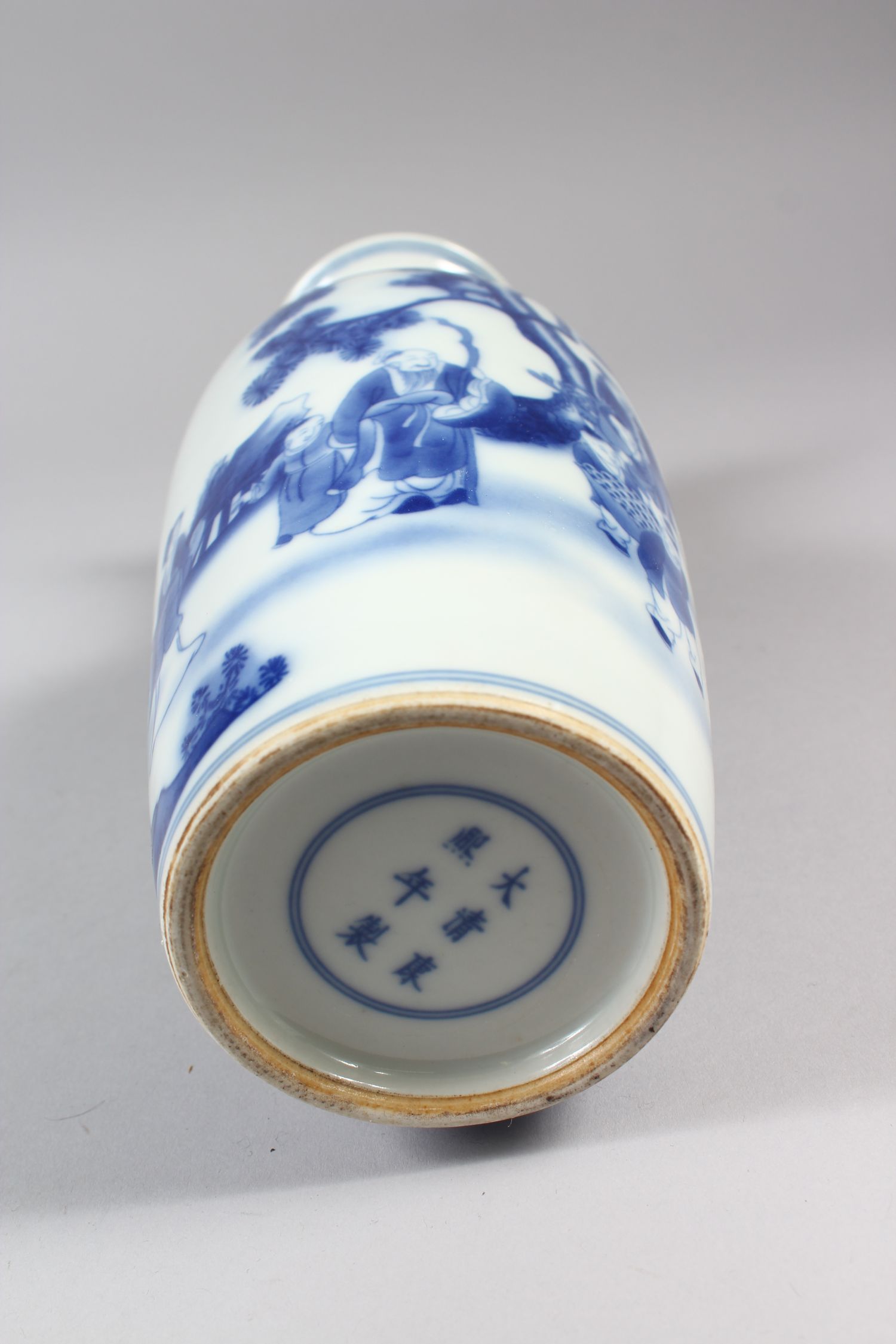 A SLENDER CHINESE BLUE AND WHITE PORCELAIN VASE, decorated with working locals surrounded by trees - Image 7 of 8