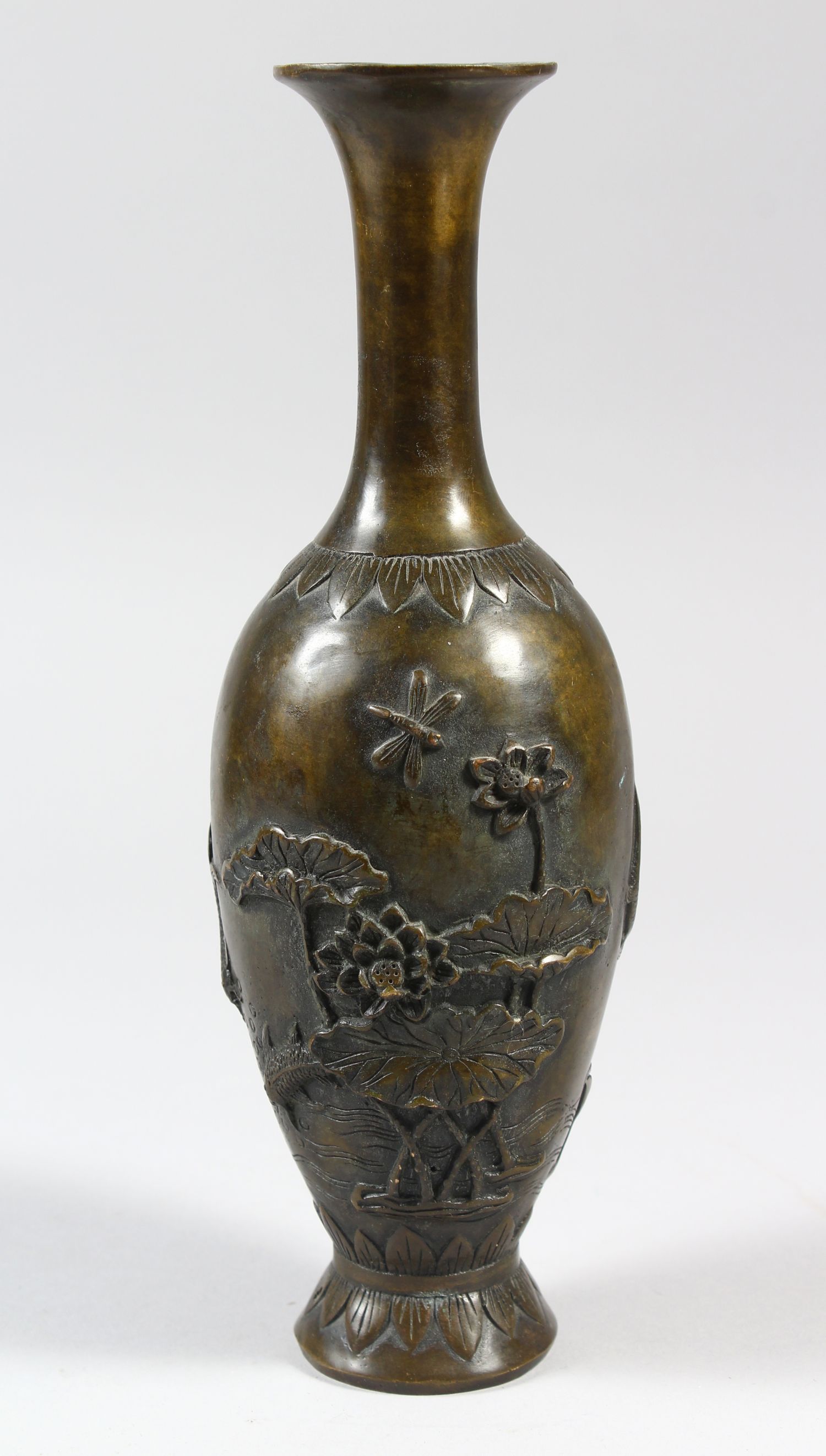 A SLENDER CHINESE BRONZE BOTTLE SHAPED PORCELAIN VASE, with scenes of koi carp, dragonflies