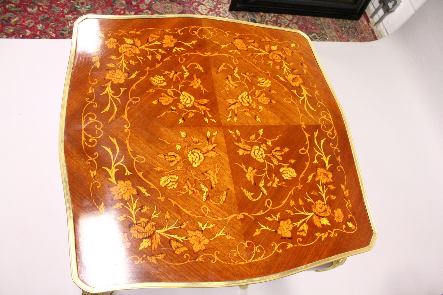 A PAIR OF FRENCH STYLE MARQUETRY AND ORMOLU CENTRE TABLES, each inset with porcelain panels, on - Image 4 of 4