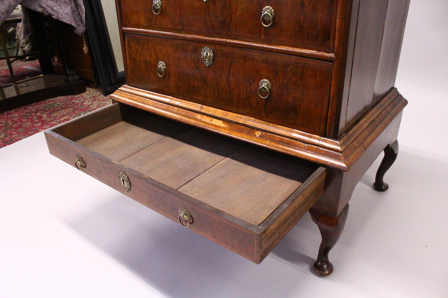AN EARLY 18TH CENTURY WALNUT CHEST ON STAND, with a herringbone inlaid top, four graduated long - Image 11 of 17