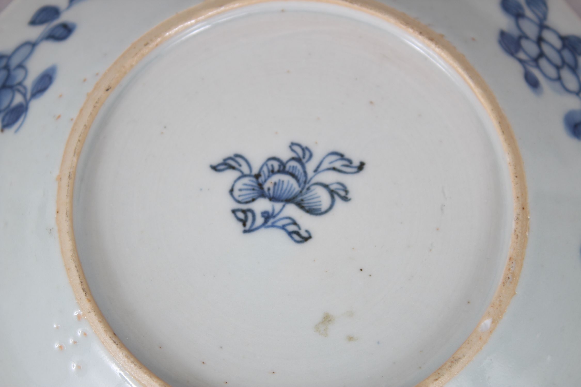 A SET OF SIX 19TH CENTURY CHINESE BLUE & WHITE SAUCERS, each decorated with scenes of figures within - Image 9 of 9