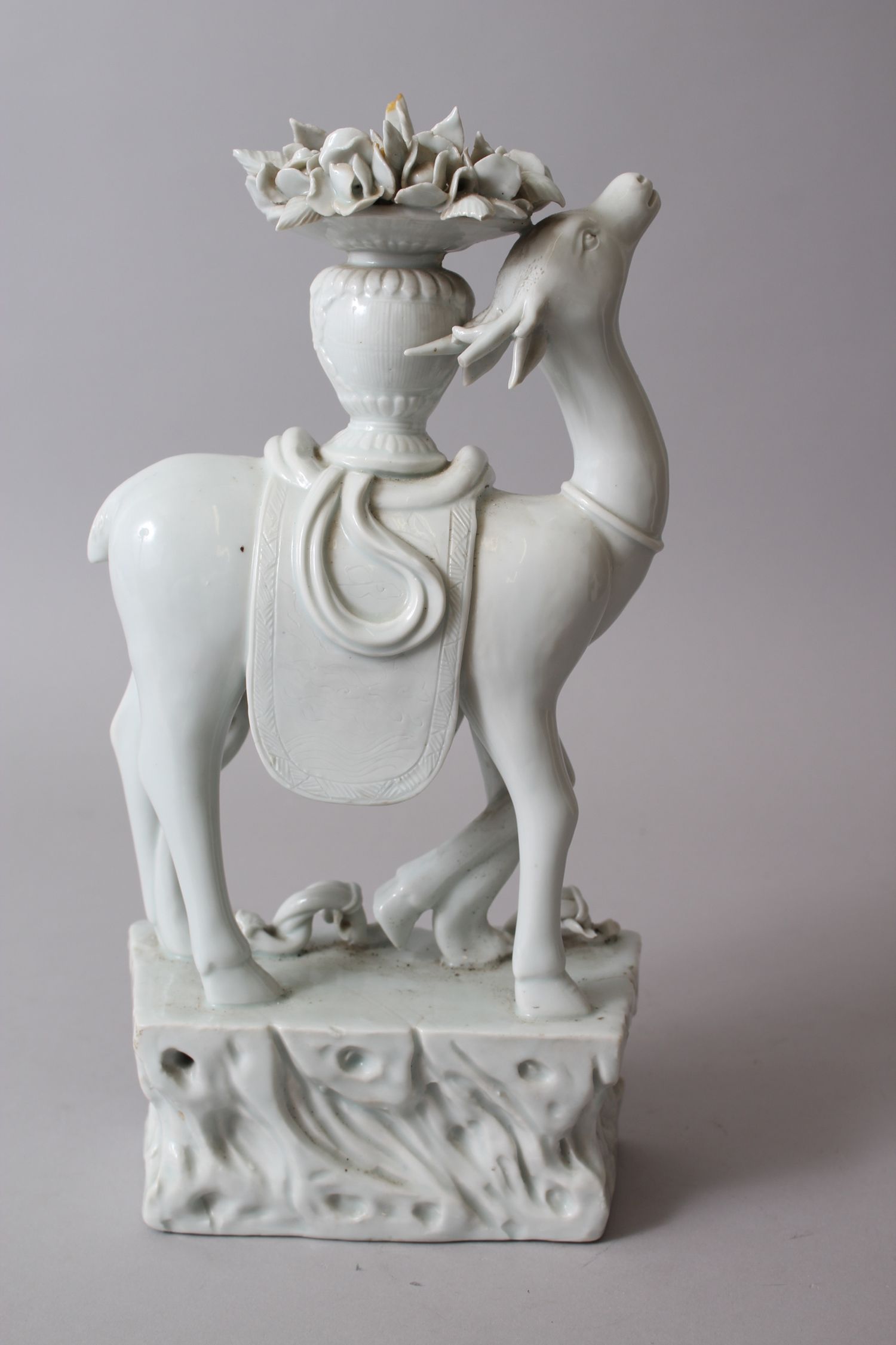 A GOOD 19TH CENTURY CHINESE CHINE DE BLANC PORCELAIN FIGURE OF A DEER, stood upon a rock formed base - Image 3 of 8