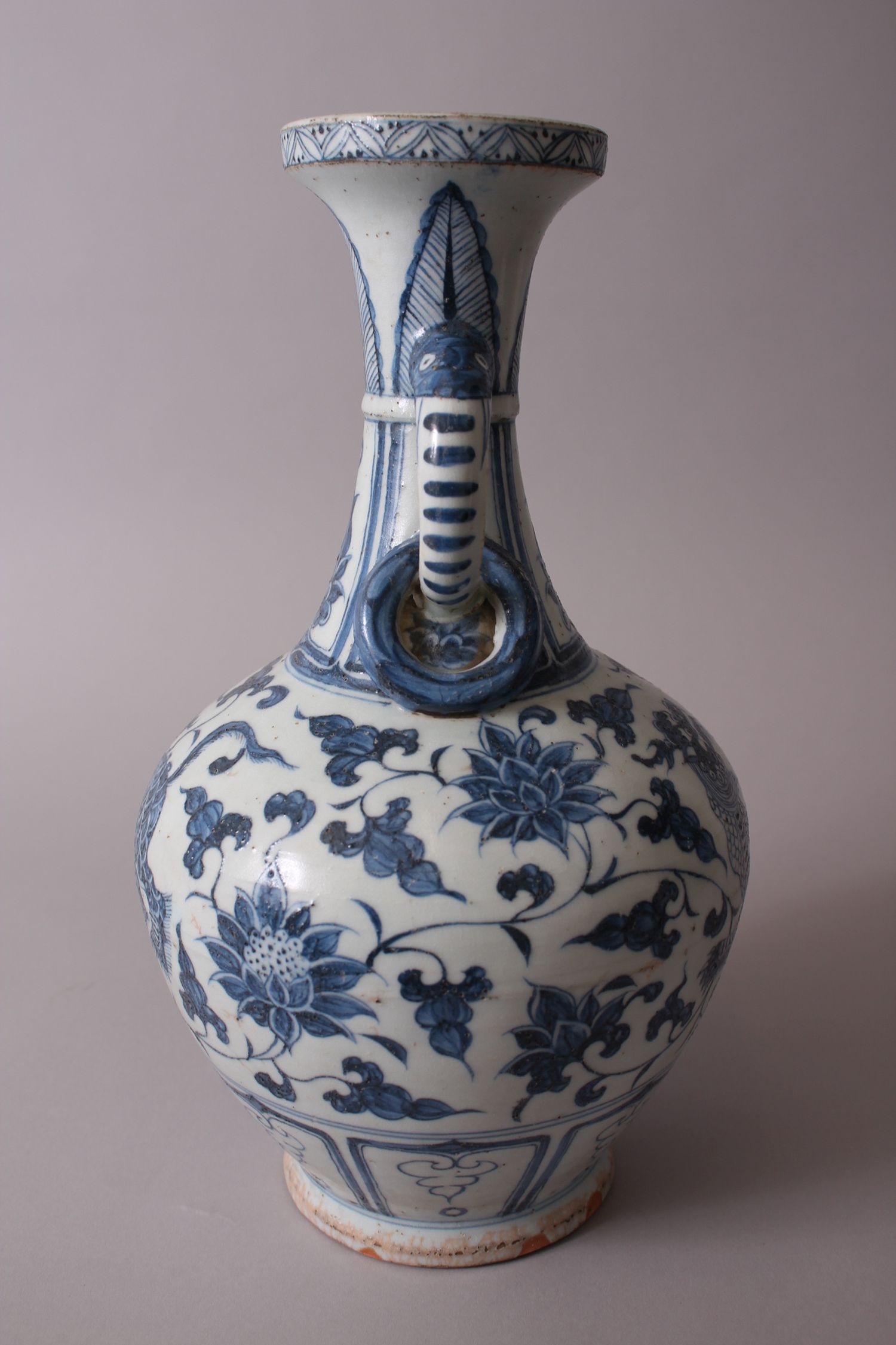 A CHINESE BLUE & WHITE MING STYLE PORCELAIN VASE, decorated with two foo dogs / lion dogs, - Image 2 of 6