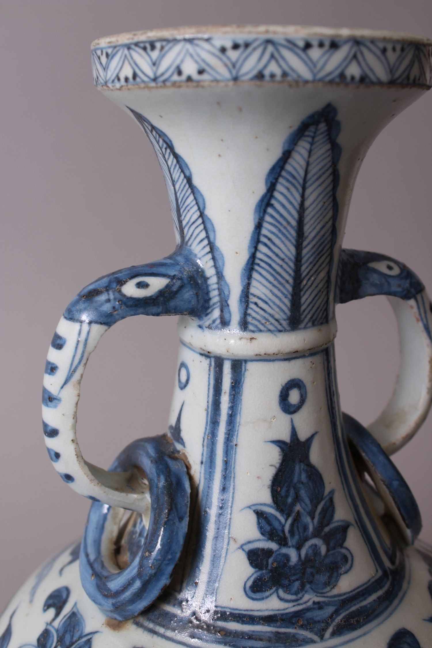 A CHINESE BLUE & WHITE MING STYLE PORCELAIN VASE, decorated with two foo dogs / lion dogs, - Image 4 of 6