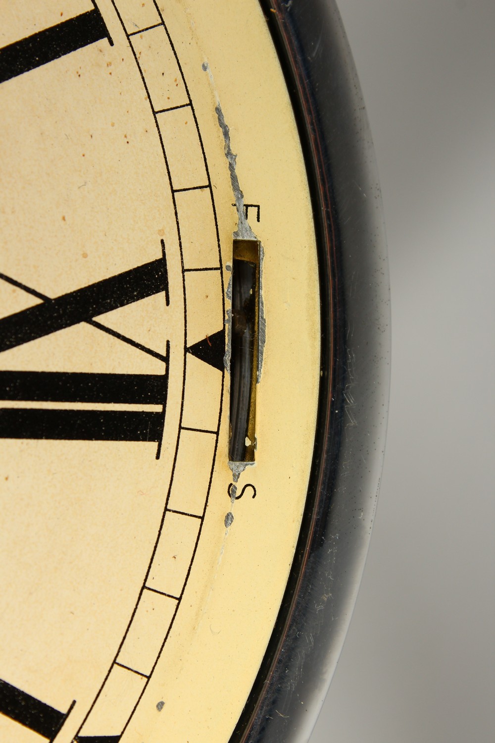 AN EARLY 20TH CENTURY NICKEL PLATED CIRCULAR WALL CLOCK, chiming on the hour, cream enamel dial with - Image 7 of 8