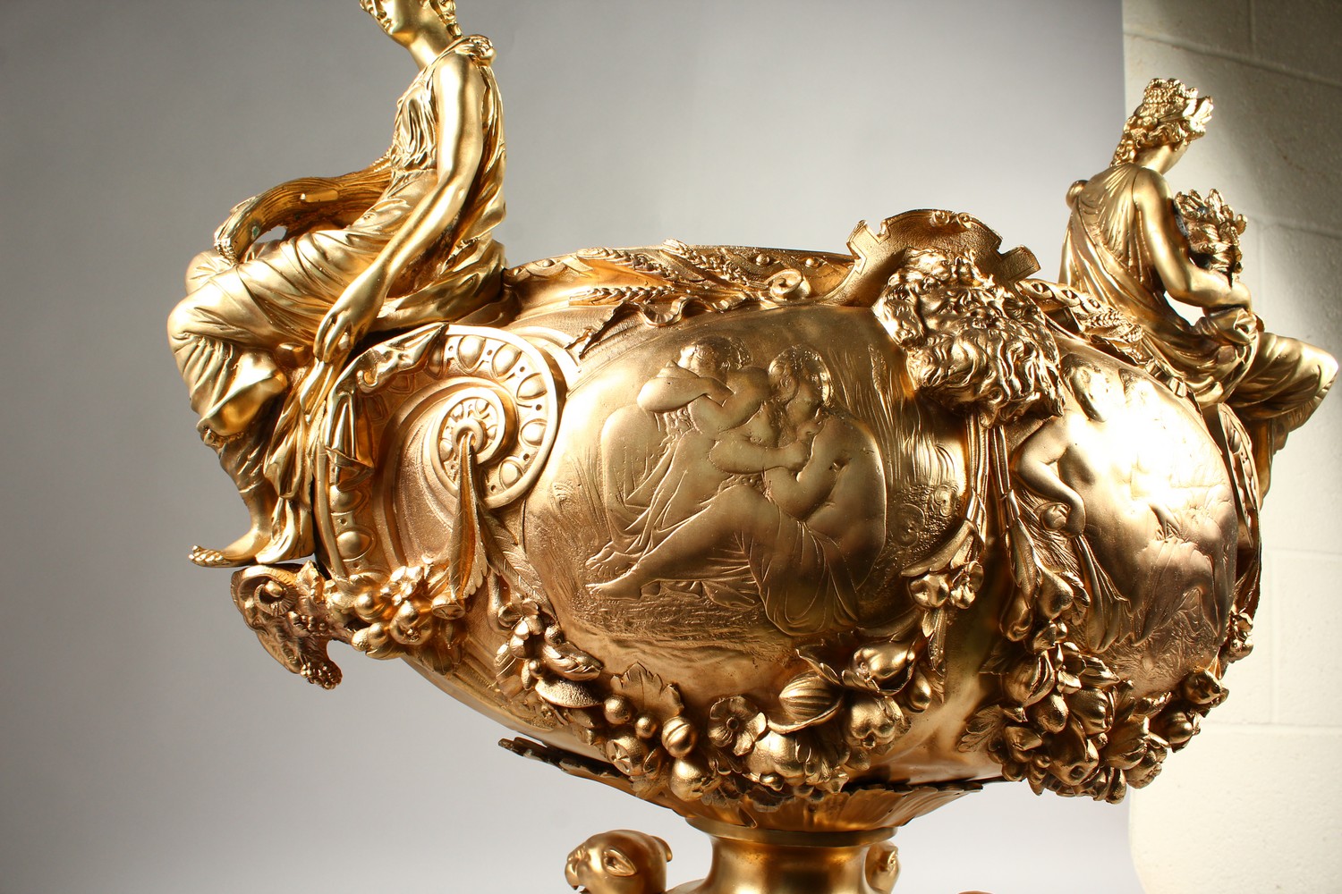 A LARGE AND IMPRESSIVE GILT BRONZE CENTRPIECE, the handles formed as classical female figures, on - Image 3 of 7