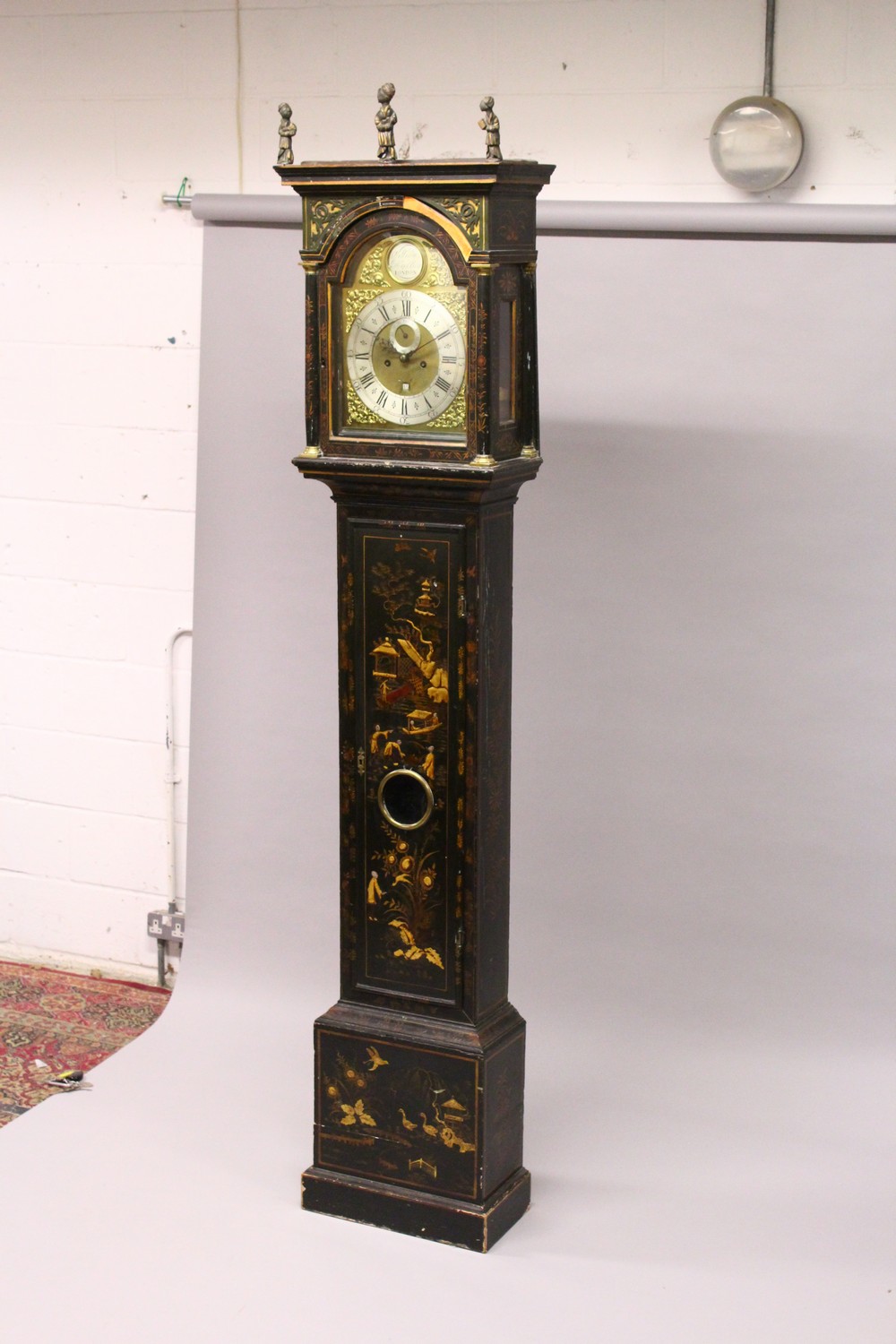 A GEORGE III CHINOISERIE DECORATED BLACK LACQUER LONGCASE CLOCK, by William Kipling, London, with - Image 2 of 26