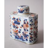 A GOOD 19TH CENTURY CHINESE IMARI PORCELAIN TEA CADDY & COVER, decorated with floral spray