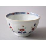 AN 18TH CENTURY CHINESE FAMILLE ROSE PORCELAIN TEA BOWL, decorated with floral scenes and figures